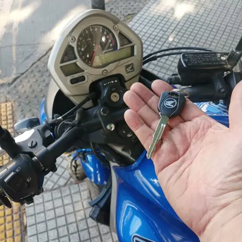 Honda: copia de llave codificada
